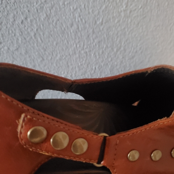 Dansko Clog Riveted Heels - Picture 4 of 7